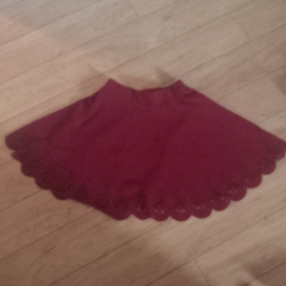 Very cute skirt I'm just not a skirt person